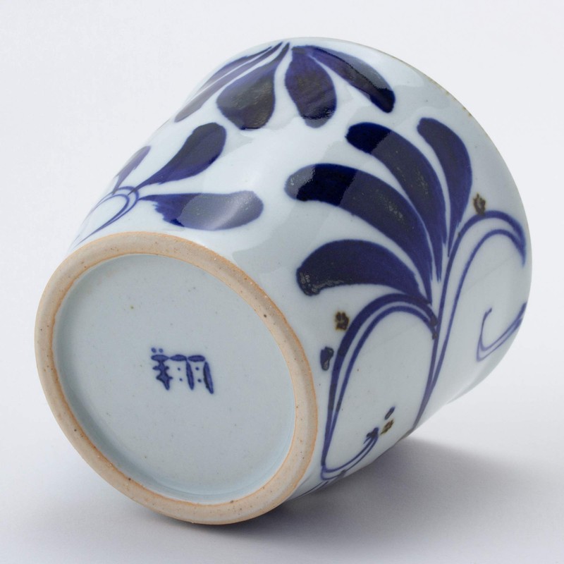 Nishiki Pottery Hasami Ware "Karakusa" Buckwheat Pork 14500
