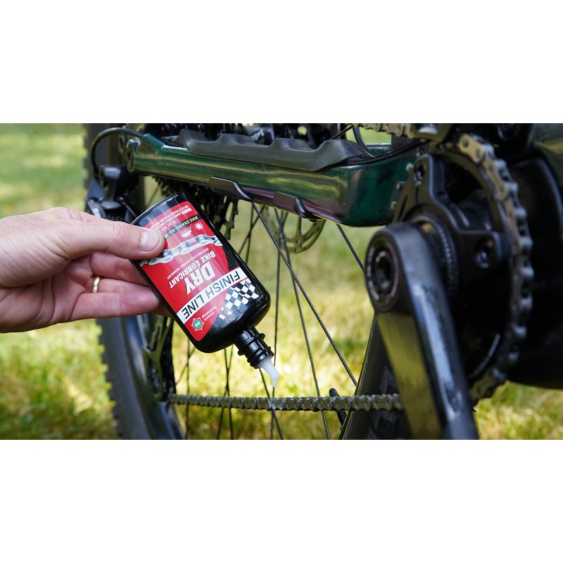 Finish Line DRY Teflon Bicycle Chain Lube, 32-Ounce Quart Jug
