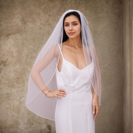 WEZTEZ Bridal Veils Beaded Edge Wedding Veil,1 Tier Pearl Crystal Edge Fingertip Length Short Bride Veil With Metal Comb