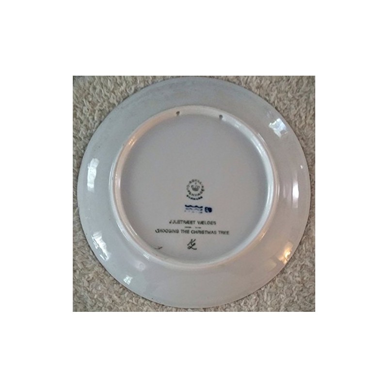 1979 Royal Copenhagen Christmas Plate - Choose the Tree
