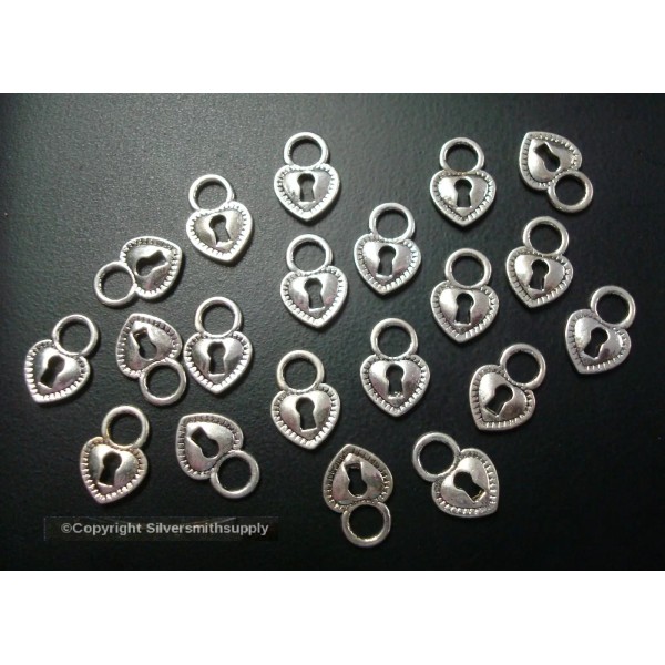 Silversmithsupply.com 20 Heart with key hole shaped Ant Silver plated