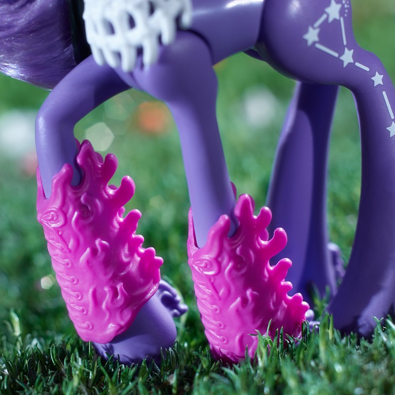 Monster High Fright-Mares Aery Evenfall Puppe