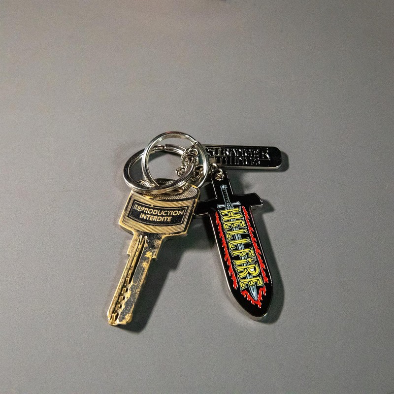 Konix Stranger Things Schlüsselanhänger - 4 x 4 cm -