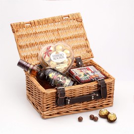 Woodluv Natural Wicker Hamper Basket, Xmas, Wedding, Anniversary Birthday Mothers Day Christmas Medium