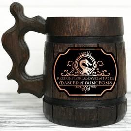 Dungeons and Dragons DM Mug Keeper of Lore, Weaver of Fates Dungeon Master Mug Gifts for dnd Lovers Party DM Wooden Beer Mug 17oz D&D Gift Beer Stein Christmas Birthday Gifts For Him Beer Tankard K680