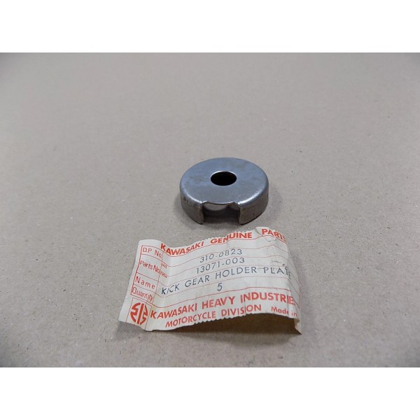 Kawasaki NEW OEM KAWASAKI KICK GEAR HOLDER PLATE / 13071-003
