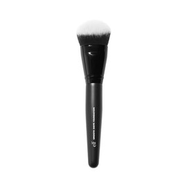 e.l.f. Cepillo de base de deslizamiento suave, cepillo de maquillaje facial para un acabado de aspecto natural, para fórmulas líquidas y en crema, veg