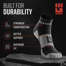 MudGear Quarter Crew Trail - Calcetines de trail resistentes a las ampollas, resistentes al sudor y de secado rápido, plantilla acolchada, fabricados en Estados Unidos, paquete de 2, Negro /Gris, M