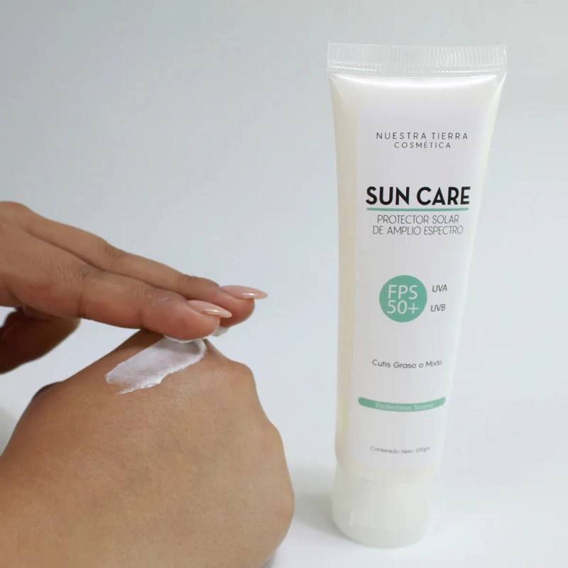 Kit Sun Care Despigmentante + Sun Care Graso Mixto