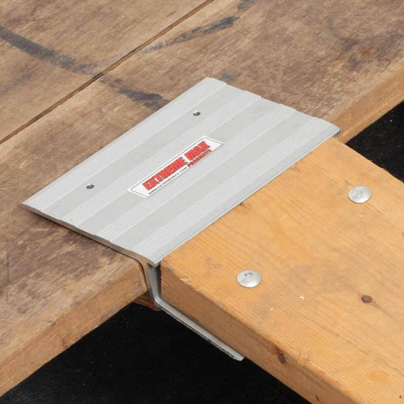 Extreme Max 5001.6801 Aluminum Ramp Kit for 2x8 Boards –