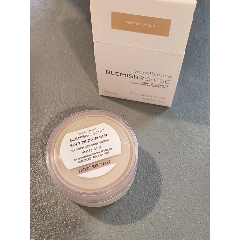 Base en polvo suelo para limpiar la piel Bareminerals Blemish