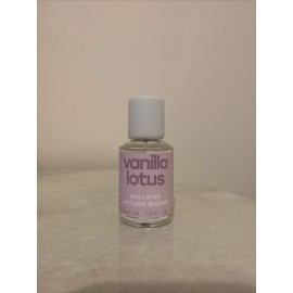 Hollister Limitless Blooms VANILLA LOTUS Eau De Parfum Spray 1.0 Oz / 30 ml