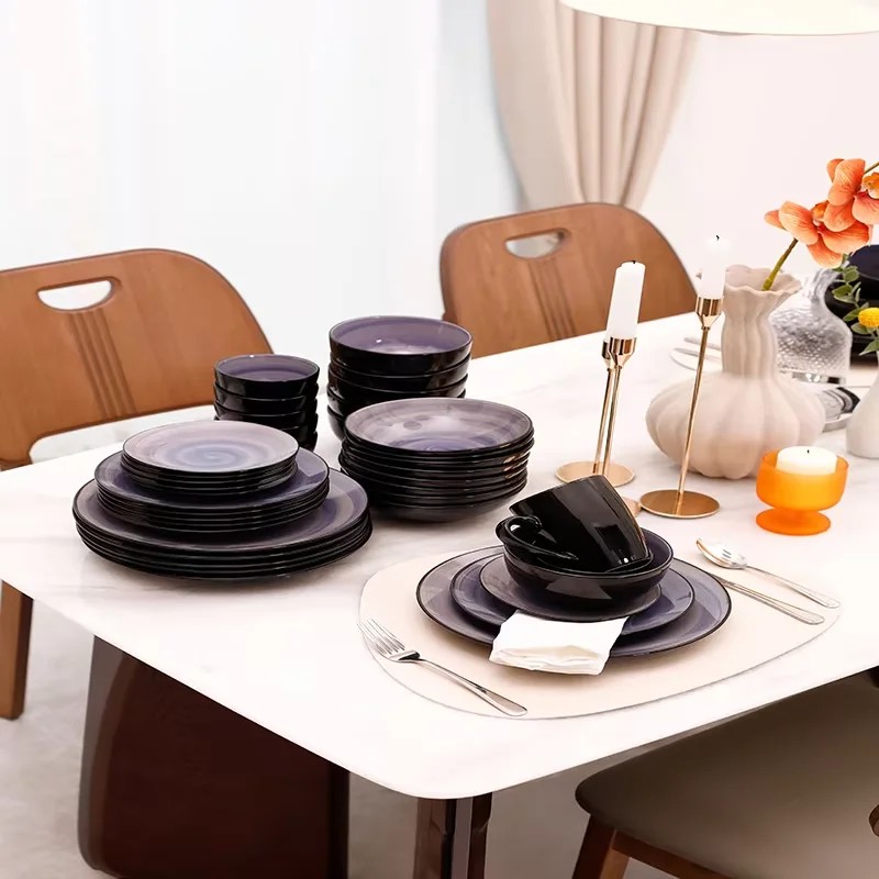 September Hot Selling Hand Painted Ceramic Tableware Set Suitable for