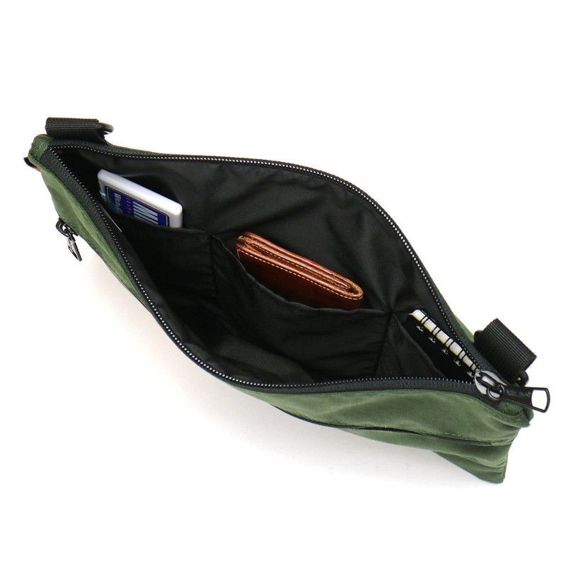 Kelti Vintage Flat POUCH SM Shoulder Bag, Black