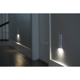 SnapPower Single MotionLight [for Décor Outlets] - Motion Detecting LED Night Lights Built-in to Wall Plate - Bright/Dim/Off Options - Auto On/Off Sensor - (Décor, White)