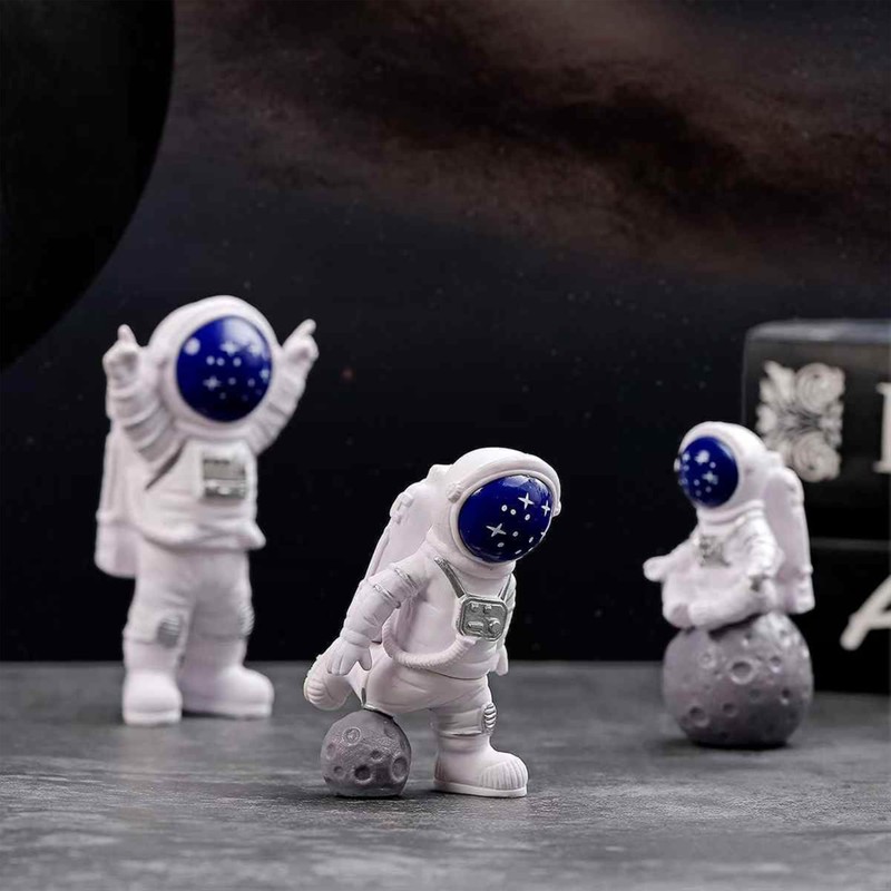 Cute Small Astronaut Figurines,Spaceman Statue Decor for Living Room Bedroom
