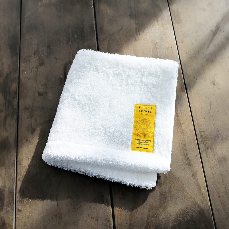 TRUE TOWEL Classic SUGOI Wash Towel, Luxury Imabari Towel (White)