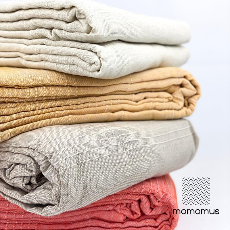 MOMOMUS Thin Bedspread, Bed Throw Versatile or Thin Throw for