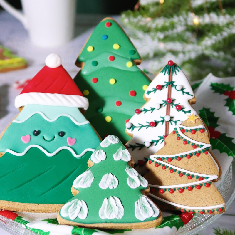 PME CH24CCC110 Cookie Cutters, Christmas Trees (Set of 3), Steel