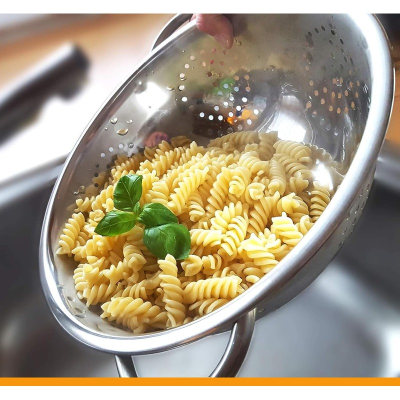 Stainless Steel Colander 24cm with Handle Sturdy Base Dishwasher Safe