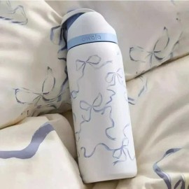 Owala 32 oz Owala Urban Outfitters Exclusive Tied and Ture FreeSip Blue Bow Bottle