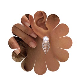 Yheakne Vintage Pearl CZ Chandelier Earrings Gold Chandelier Dangle Earrings CZ Tassel Earrings Stunning Rhinestone Wedding Drop Earrings Jewellery for Women and Girls (Gold with Pearl)