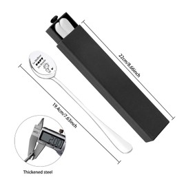 DIKARIYA Cadeau pour Papi et Mamie, 2 Pieces Cuillère à Café en Acier Inoxidable, Cuillères Gravées au Laser-Meilleur Mamie et Papy du Monde, Cadeau Anniversaire Grand-Mère Grand-Père Noël pour Mamie