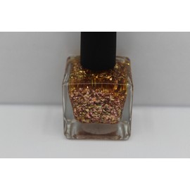 URBAN OUTFITTERS NAIL POLISH GOLD RUSH C2213