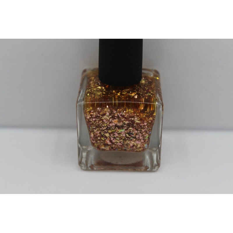 URBAN OUTFITTERS NAIL POLISH GOLD RUSH C2213