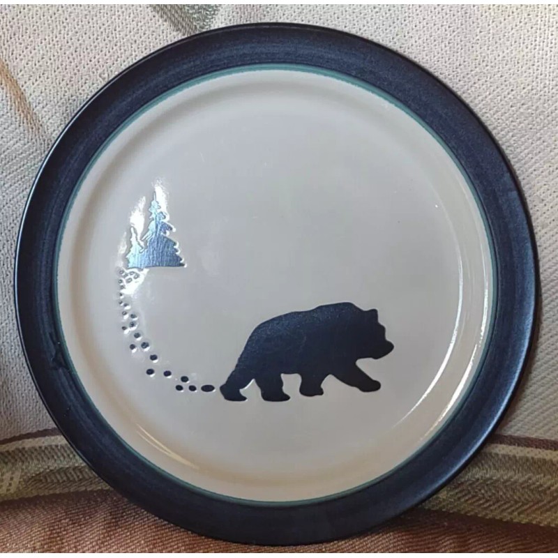 Bass Pro Shop Dinner plate: Bass Pro Shops White River
