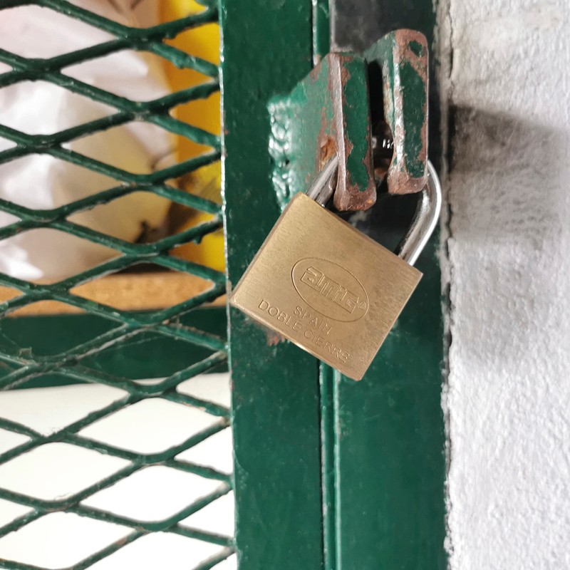 AMIG 2 Double Locking Padlock 40 mm