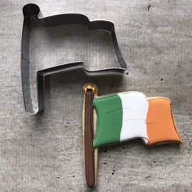 LILIAO Flag Cookie Cutter - 3.6 x 4.1 inches - Stainless Steel