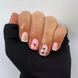 RIICFDD 24 Pcs Heart Press on Nails Short Square Fake Nails Valentines Day False Nails Heart Glue on Nails Spades Stick on Nails Full Cover Acrylic Nails for Women French Nails