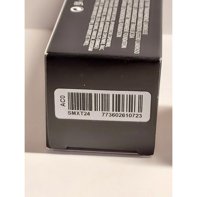 M·A·C MAC Studio Radiance Face and body Radiant Sheer Foundation