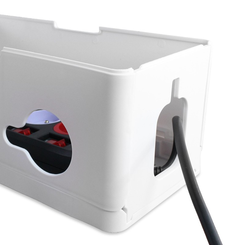 FISHTEC - Multi-socket Storage Box - Power Strip and Cable