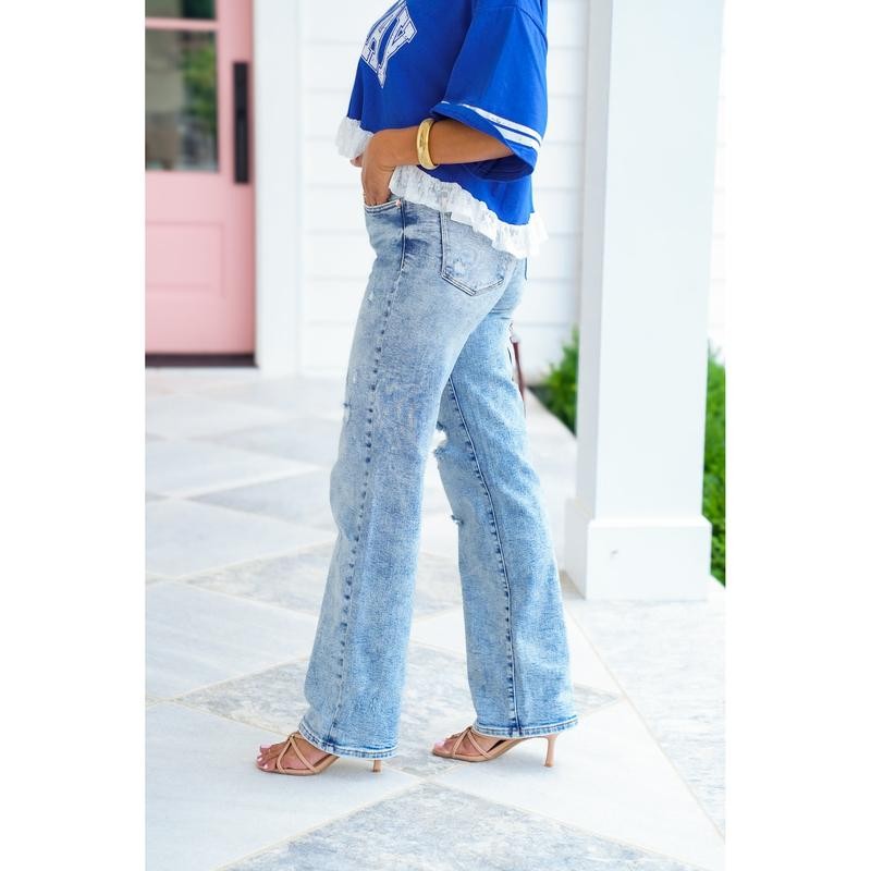 Judy Blue High Rise Light Mineral Wash Distressed 90's Straight