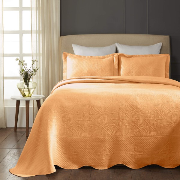 SUPERIOR Celtic Circles Scalloped Bedspread with Matching Pillow Shams, Full,