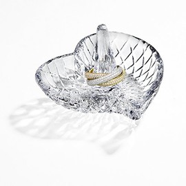 Curve Heart Ring Holder