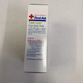 Johnson & Johnson ( 2 ) Johnson & Johnson First Aid  Triple Layer Non Stick pads 2" x 3"
