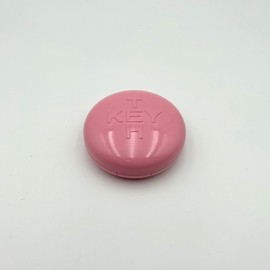 Colored Kiss Pink Magnet Cushion 15g (SPF50+) / 컬러드키스 핑크 마그넷 쿠션 15g(SPF50+)