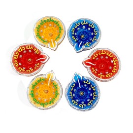 G & D Juego de 6 lámparas de aceite de tierra, de arcilla tradicional Diya multicolor hechas a mano, con mechas de algodón, se puede utilizar con aceite o ghee o velas de té