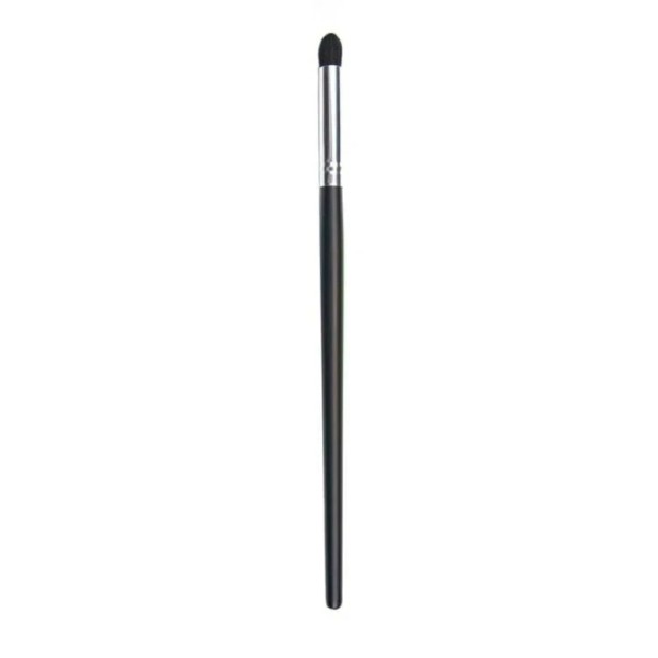 MORPHE M322 - LARGE POINTED CREASE BRUSH for eye shadow