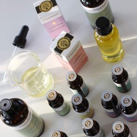Tisserand Aromatherapy - Clary Sage Essential Oil - Ethically Harvested - 100% Pure Essential Oil - 9 ml
