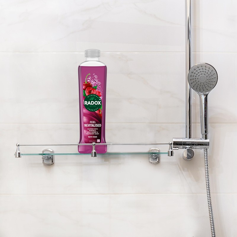 Radox Mineral Therapy Feel Revitalised Bath Soak uniquely blended with