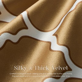 Phantoscope Set of 4 New Living Series Leaf Geometric Throw Decorative Velvet Pillow Cover Cushion Cover, Beige Gold 18 x 18 inches 45 x 45 cm