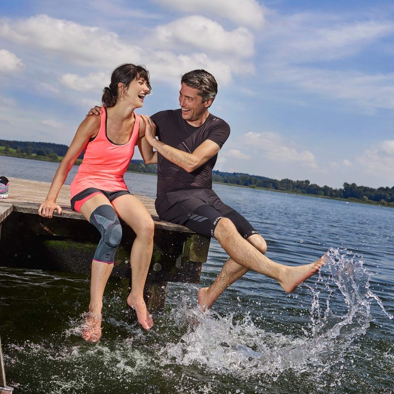 medi GENUMEDI PT Extra Wide Knee Support Size 7 Silver