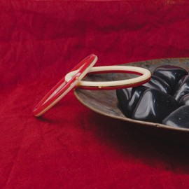 Hem Jewels by Ashok Jewellers 22kt (916) Yellow Gold Handmade Pola Bangles/Wedding Chooda/Churas for Women with Purity Certificate (Set of 2pcs) - Red White (2.6 Aani)