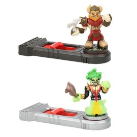 Giochi Preziosi Akedo Axel VS Epic Miss Sliter Complete Playset for the Beginning of Battle, 2 Akedo Warriors and 2 Controllers Included, for Ages 6 and up, Multi-Colour