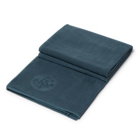 Manduka Yoga Towel, eQua (L), Yoga Mat Size, Sweat Absorbent, Absorbent, Quick Drying, Non-Slip, Foldable, Microfiber Yoga Rug, Mat Towel, Sports Towel, Hot Yoga/Sage Solid