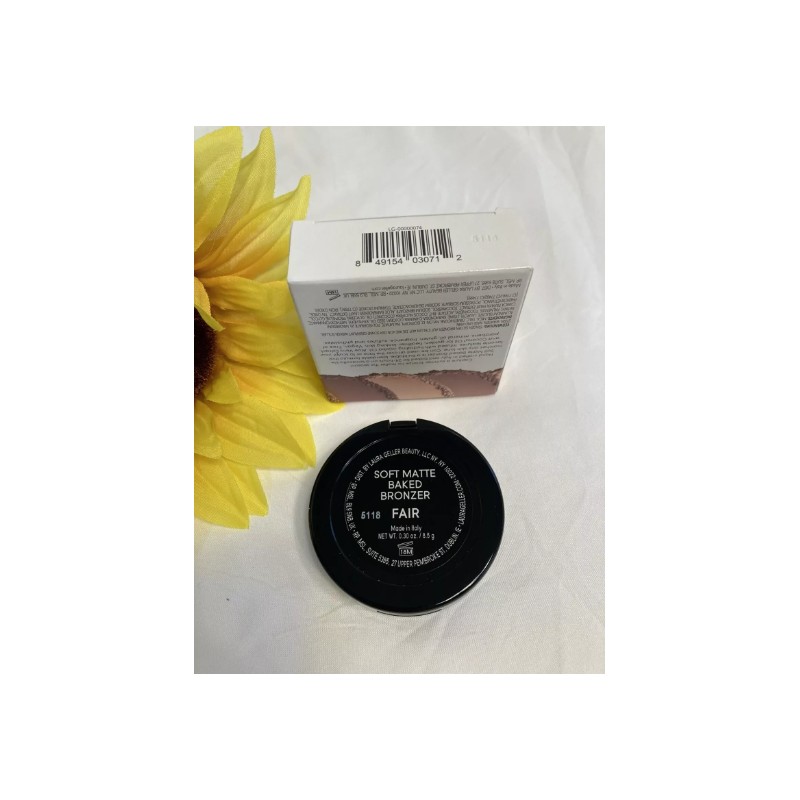 Laura Geller Soft Matte Baked Bronzer ~ FAIR ~ full